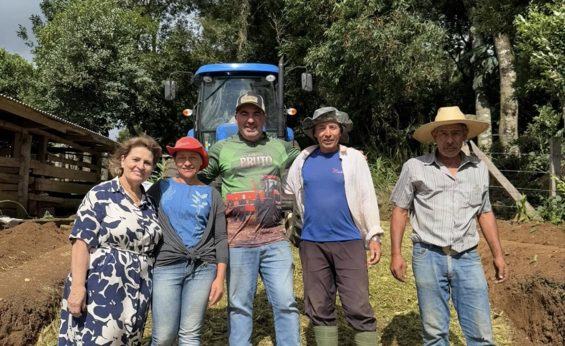 Departamento de Agricultura inicia suas atividades: apoio aos produtores na produção de silagem
