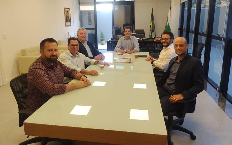 Infraestrutura e Desenvolvimento foram temas de reunião de Bandiera na Secretaria das Cidades